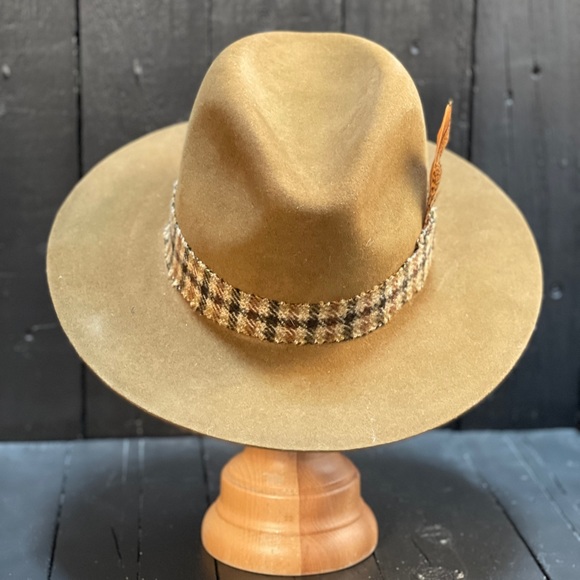 Handmade fur felt western hat